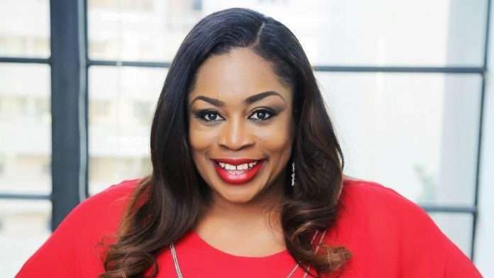 cropped sinach